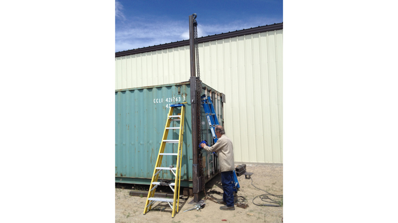 Container Lifting Device