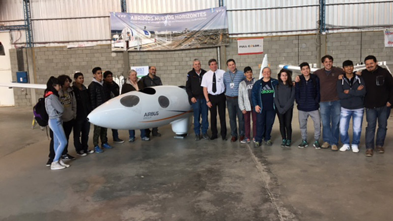 Local High School Students Visit the Perlan 2 Glider